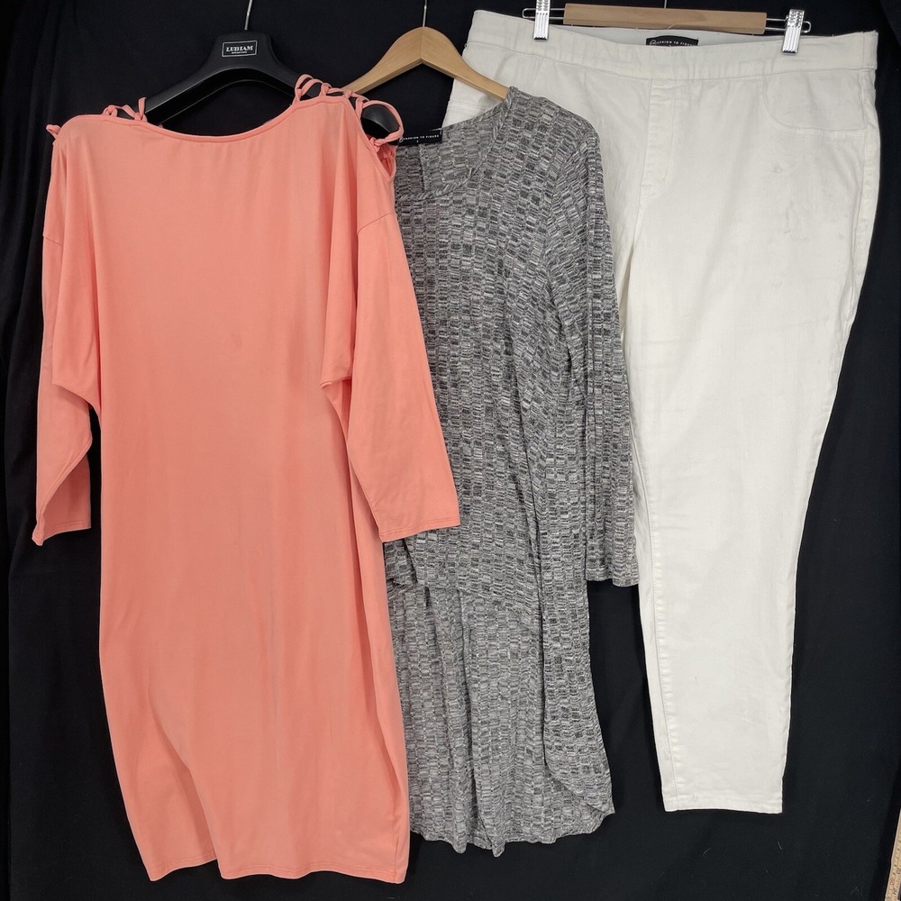 Fashion To Figure Melon Dress‎ White Pants Gray Top Lot Size 1 & 2 Long Sleeves